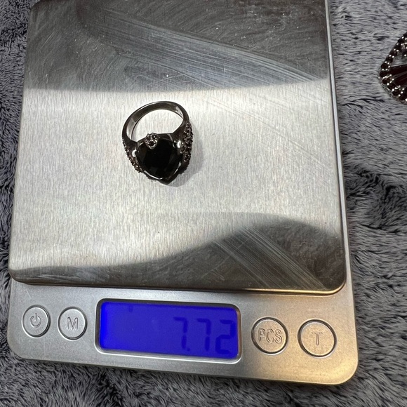 Sterling Onyx and Garnet Victorian Style Ring - Picture 9 of 10